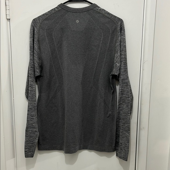 Lululemon Men's Gray Henley Shirt - Picture 2 of 4
